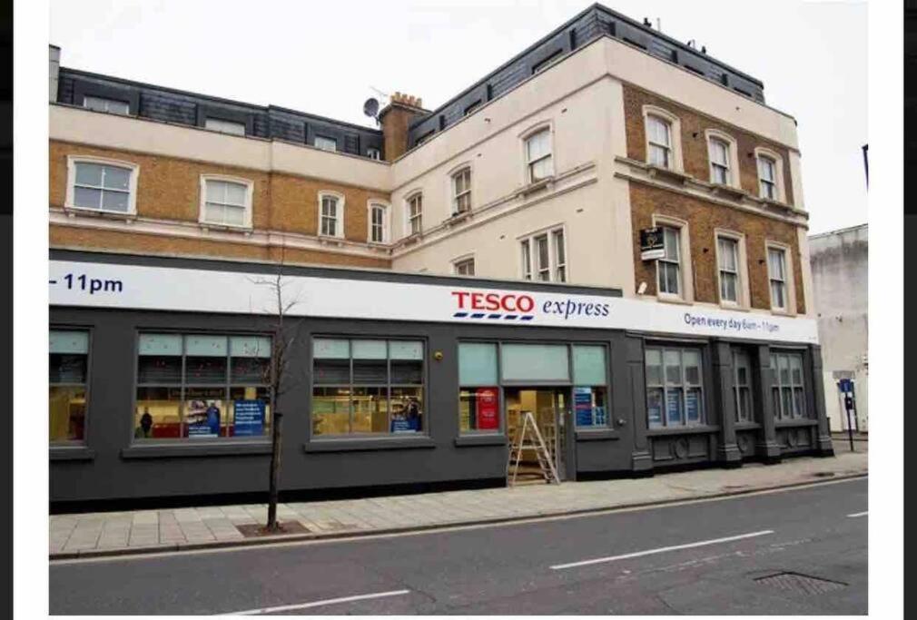 Spacious One Bedroom Private Flat In Brixton +Wifi لندن المظهر الخارجي الصورة